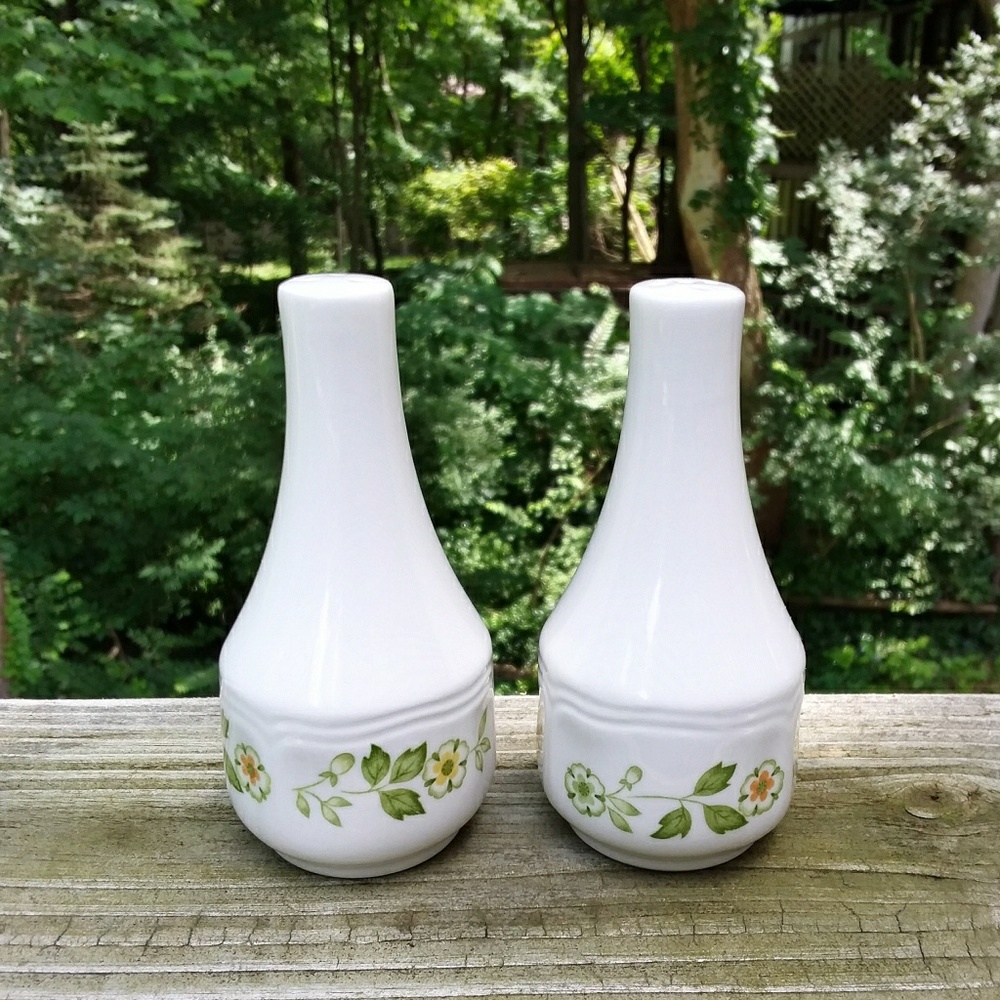 Vintage 70's Japanese Floral Salt & Pepper Shakers